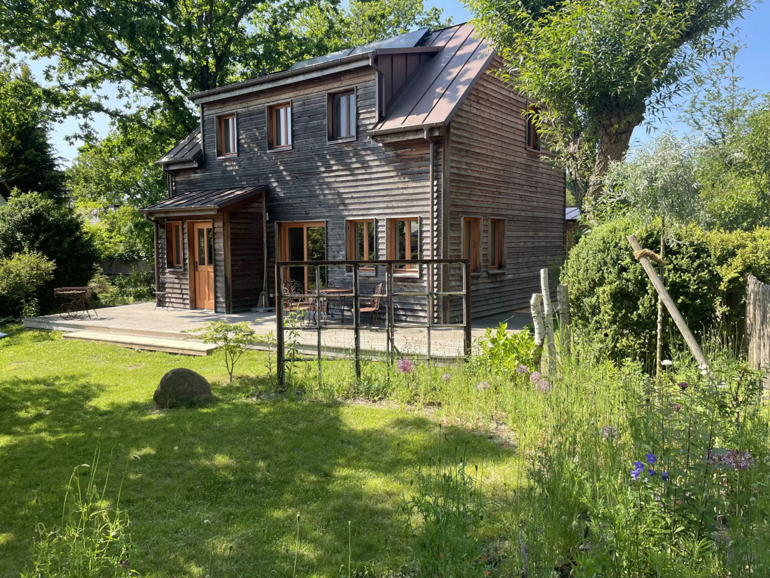 IMG_4390_02-1-scaled